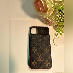 IPHONE 12 / 12 PRO LUXURY MONOGRAM CASE BUMPER WITH CARD SLOTS